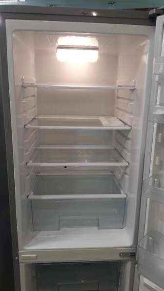 Продам холодильник Samsung RL24DCAS1/XEK в 