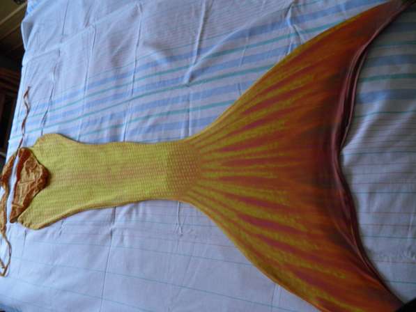 Продаю шикарный костюм для плавания с хвостом русалки в Анапе фото 3