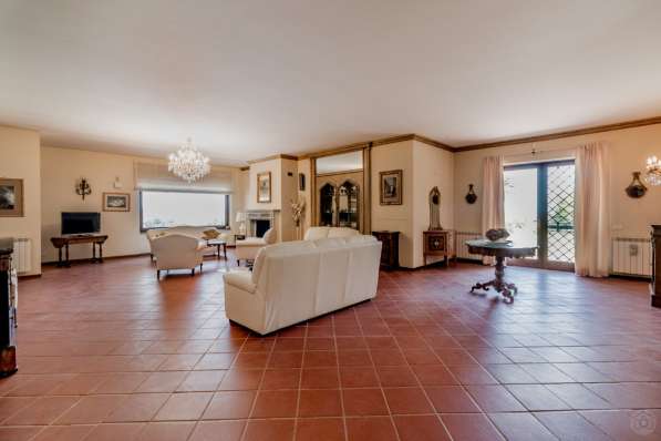 Вилла для отдыха в Сутри, Италия в фото 14