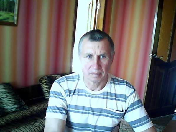 Владимир, 55 лет, хочет пообщаться