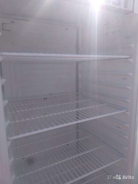 Холодильник vestfrost VKG 571 white в Долгопрудном фото 3