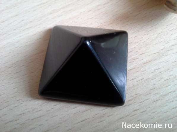 Продам камни из коллекции Деагостини