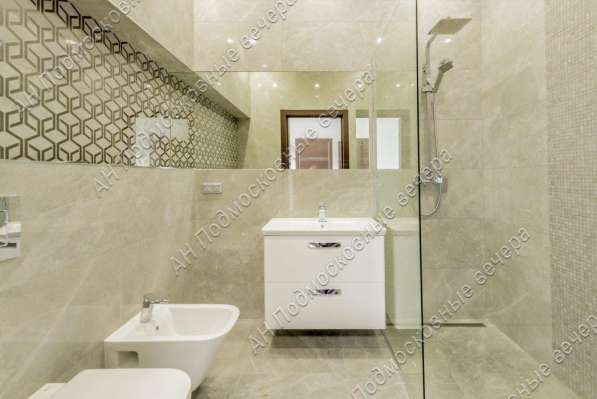 Продам коттедж в Москва.Жилая площадь 300 кв.м.Есть Газ, Водопровод. в Москве фото 5