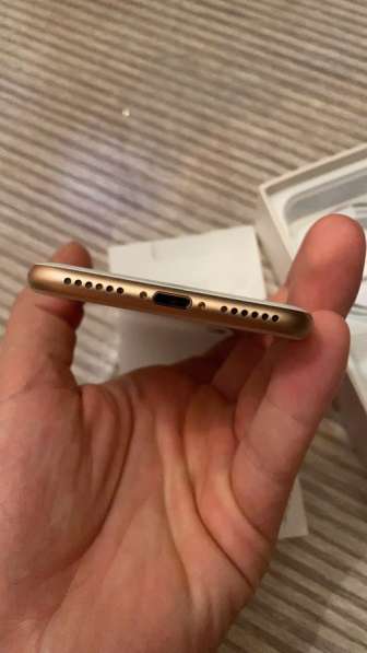 Apple iPhone 8 Gold в Южно-Сахалинске
