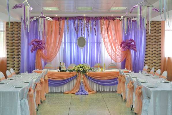 Оформление свадебного зала тканями, цветами, шарами в Пензе фото 4