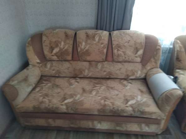 Малогабаритный диван с 2 креслами в Хабаровске фото 3