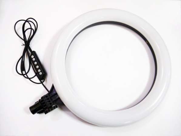 Кольцевая LED лампа RGB MJ38 38см 220V 1 крепл. тел USB в фото 10