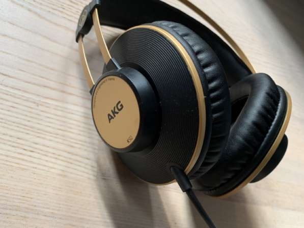 Наушники AKG k92