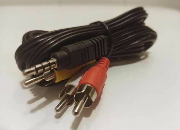 Кабель аудио-видео Jack 3,5 - 3хRCA (m) в Москве