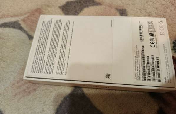 Телефон iPhone 12