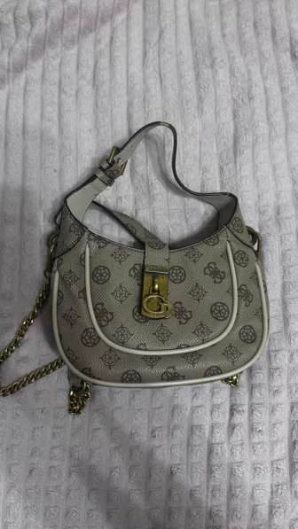 Сумка Guess