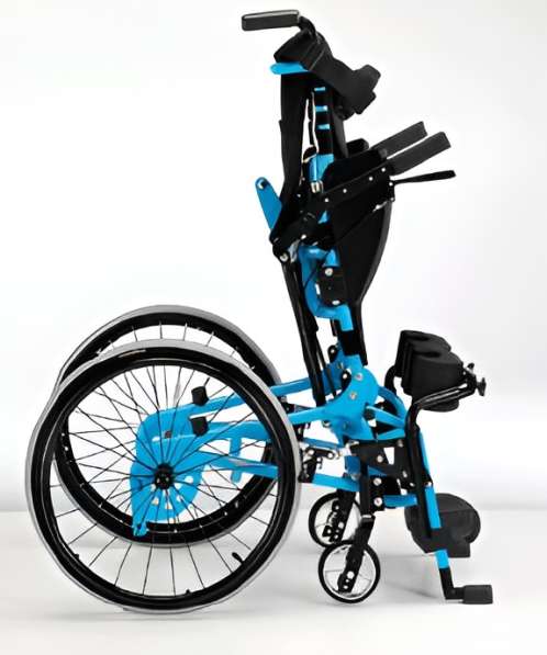 Детская инвалидная коляска с вертикализацией