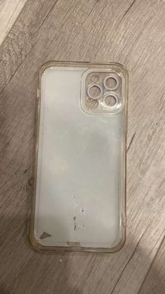 Чехол на айфон 12 про в Москве