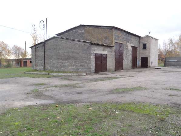 Продаётся здание бывшего заводского гаража п. Озерки в Калининграде