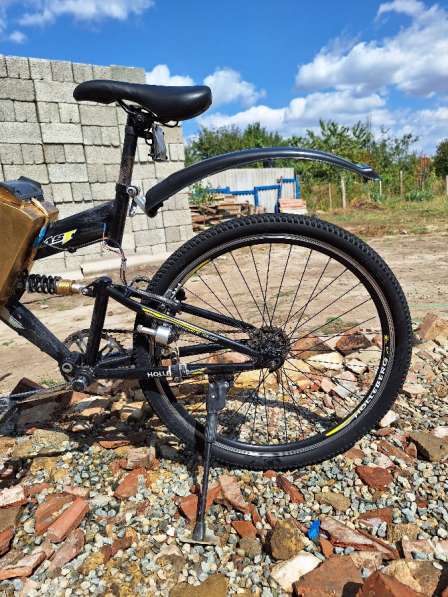 Велосипед с громкой музыкой в Светлограде