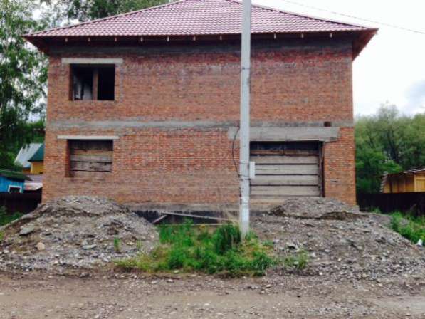 Недостроенный дом в Горно-Алтайске фото 3