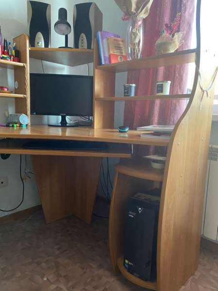 Срочно продам компьютерный письменный стол в Новосибирске фото 3