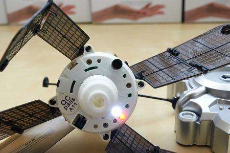 Летающий спутник – умная игрушка для будущих космонавтов в Москве фото 3