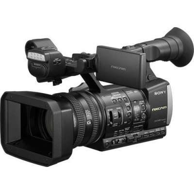 видеокамеру Sony HXR-NX3E