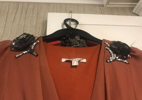 Платья 42 размера в Санкт-Петербурге