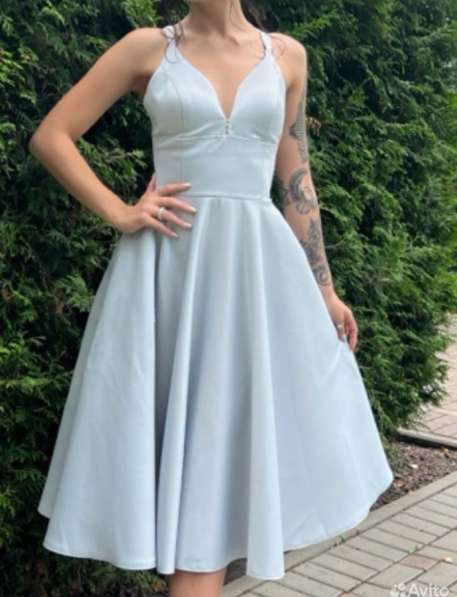 Вечернее платье миди