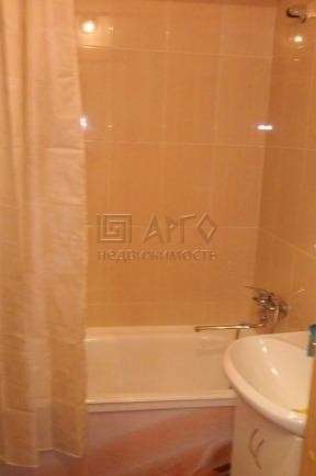 Сдам однокомнатную квартиру в Санкт-Петербурге. Жилая площадь 38 кв.м. Этаж 5. Есть балкон. в Санкт-Петербурге