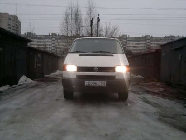 Volkswagen Transporter (2002) в Санкт-Петербурге фото 10