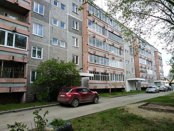 Продам 3-х комнатную квартиру с дизайнерским ремонтом в Екатеринбурге