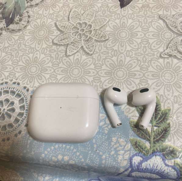 AirPods 3 pro