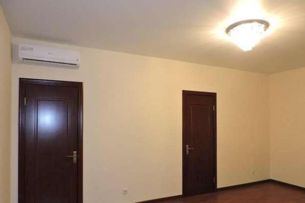 Продам трехкомнатную квартиру в Краснодар.Жилая площадь 63 кв.м.Этаж 2.Дом кирпичный. в Краснодаре фото 3