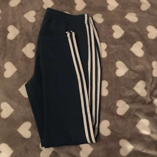 Спортивные штаны Adidas в Москве