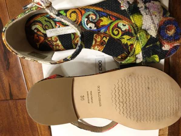 Новые сандали Dolce&Gabbana для девочки размер 30 в Саратове
