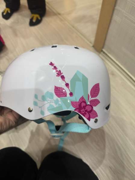 Защитный шлем для девочки