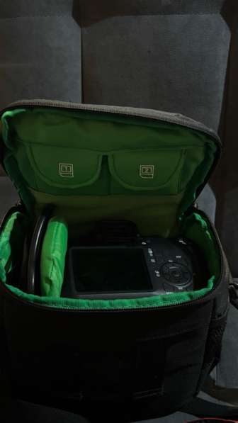 Зеркальный фотоаппарат Canon EOS 4000D Kit 18-55mm III черны в Улан-Удэ