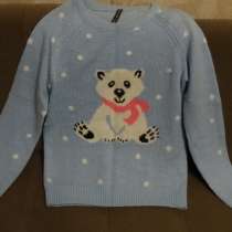 Новый свитер с медвежонком (торг уместен), в Москве