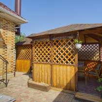 Двухэтажный дом с ремонтом в п. Российский, в Краснодаре