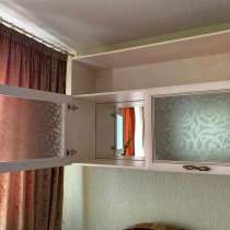 Навесной шкаф, в Москве