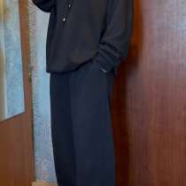 Спортивный костюм новый, в Москве