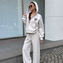 Женский спортивный костюм, в Санкт-Петербурге