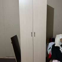Продаю шкаф двустворчатый и тумба, в Кисловодске