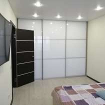 Ольминского, 20. Сдается комната, можно студенту, метро Елиз, в Санкт-Петербурге