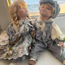 Фарфоровые куклы, девочка и мальчик, в Долгопрудном