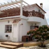 Продается дом с земельным участком, La Viñuela, в г.Велес-Малага