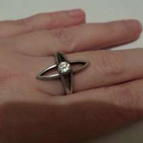 Серебряное кольцо с фионитом, в Москве