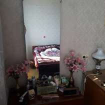 Продается туалетный столик с зеркалом, в г.Ташкент