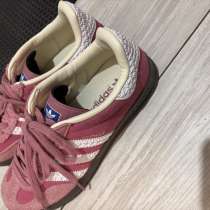 Розовые кроссовки, в Москве