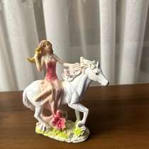 Статуэтки, в Астрахани