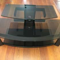 Тумба стеклянная под телевизор, аппаратуру, в Санкт-Петербурге