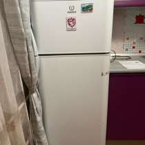 Продается холодильник!, в Санкт-Петербурге