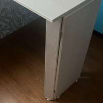 Стол, в Сургуте